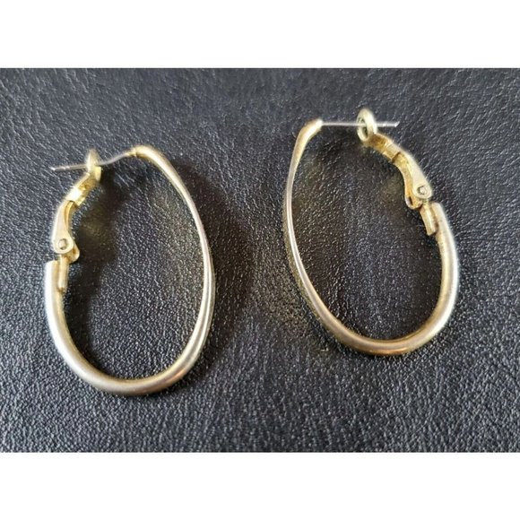 VINTAGE Jewelry- Gold Tone Beaded Dangle Teardrop Earrings- Lot of 5! - Picture 5 of 8